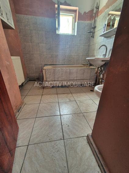 Oras Pantelimon, apartament 3 camere 84mp+boxa, str.  Livezilor - 9