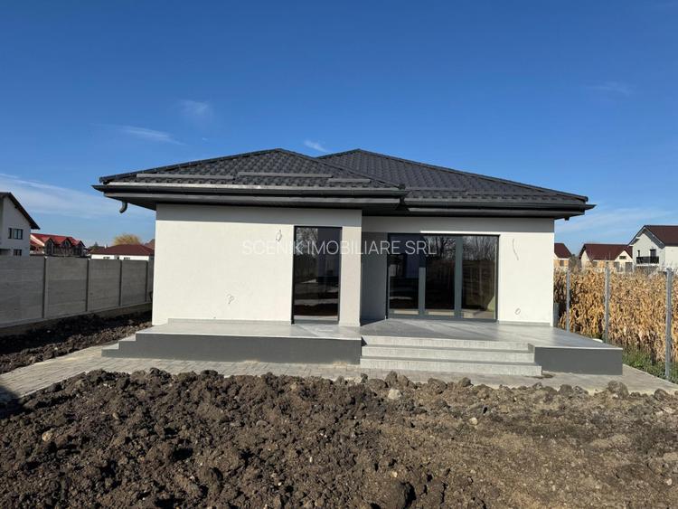 Casa noua, regim parter, mini cartier rezidential in Stupini - 11