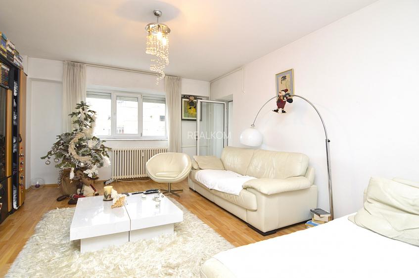 VANZARE APARTAMENT 3 CAMERE CALEA CALARASILOR – HYPERION - 4