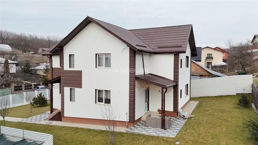 Casa 5 camere Valea Lupului,Su. 160 mp,700 mp Teren - 3