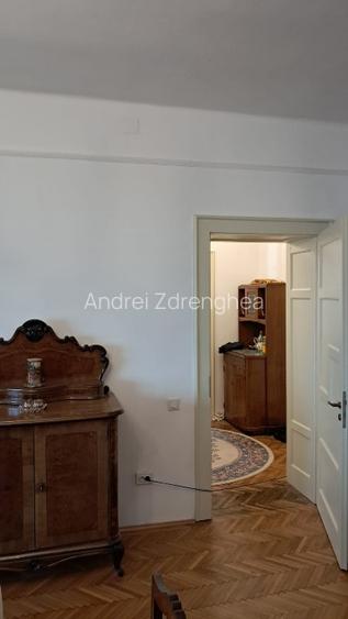 Apartament de vanzare in vila interbelica - 2