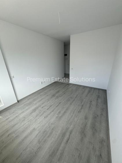 VANZARE GARSONIERA DECOMANDATA LANGA SCOALA PENTRU RARES-BLOC MIC DE 3 ETAJE - 10