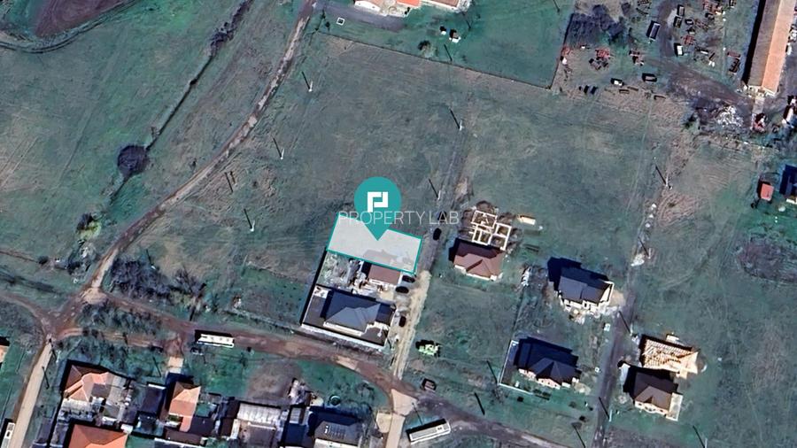 Loc de casa de 449mp în Livada - 2