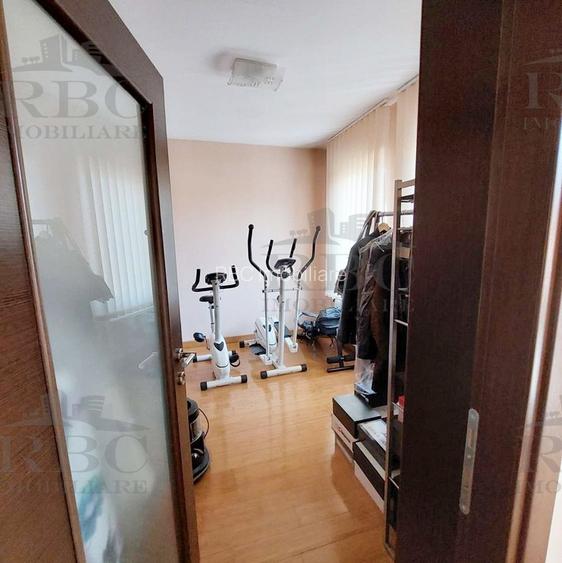 Casa cu piscina si teren 1400 mp in Chinteni - 13