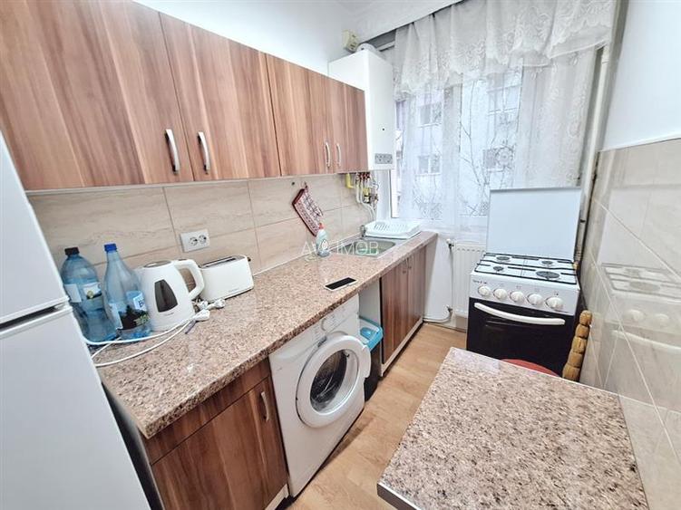 Apartament 2 camere, mobilat si utilat, etaj 2, zona Cora - 5