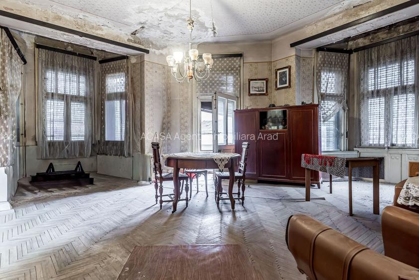 Apartament ultracentral cu 4 camere partial amenajat Comision 0 - 3