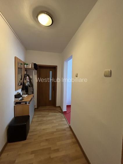 Apartament 4 camere, decomandat, 80mp utili, 2 bai - zona Dambovita  - 11