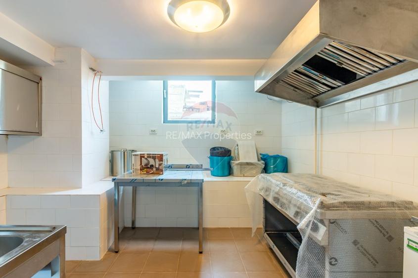 Clădire investițională: policlinică, senior living & catering-Giulesti - 34