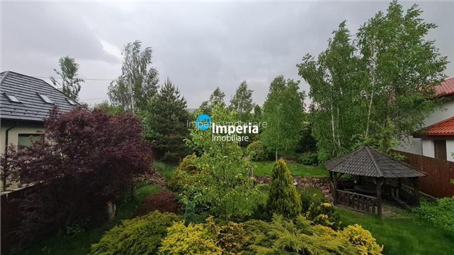 Casa deosebita la marginea padurii, in Barnova - 4