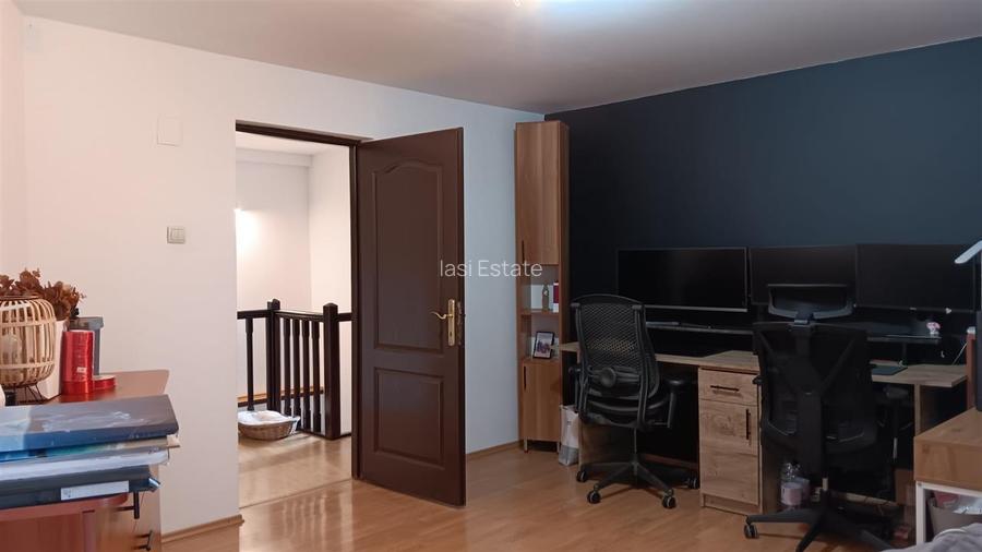 Barnova intersectia cu Pietrarie VILA D+P+M SU=212mp TEREN 1670mp amenajat super - 12