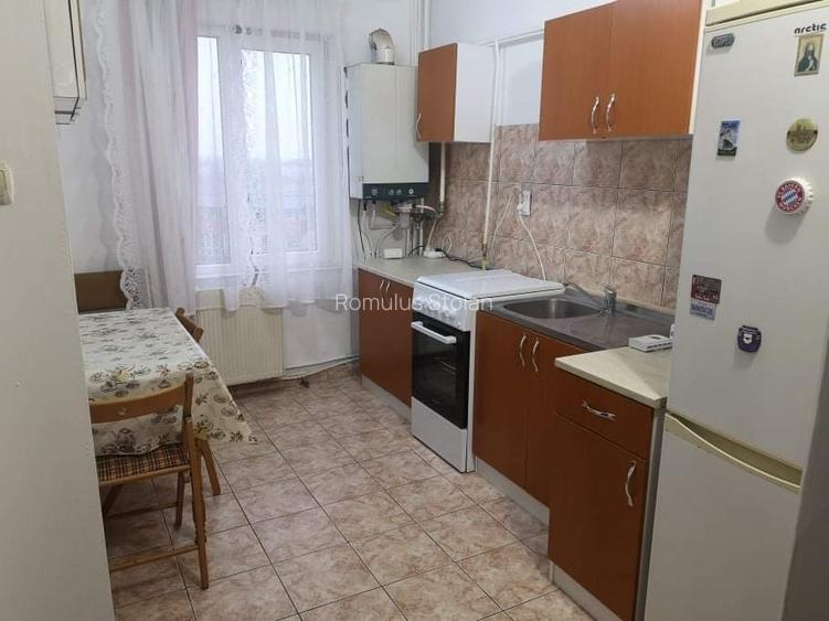 Vand Apartament Modern, 2 Camere, Zona Spital Judetean, AC, centrala proprie - 11