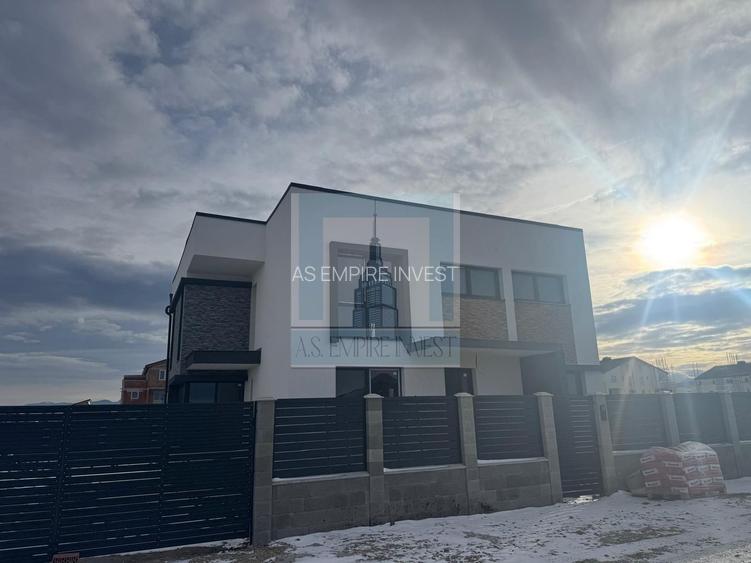 Casa 4 camere,stil Mediteranean- zona Primăverii. Sanpetru - 6