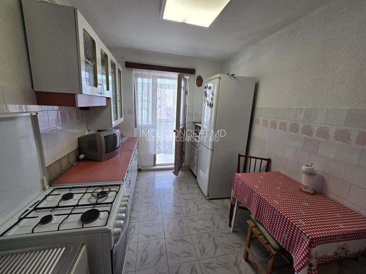 VANZARE APARTAMENT 4 CAMERE zona REUBLICII-NORD - 20
