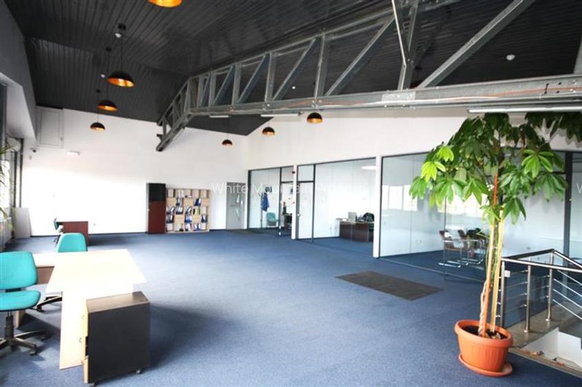 Proprietate pozitie exceptionala, teren 10,000 mp, deschidere DN1 36 ml, hala, b - 9