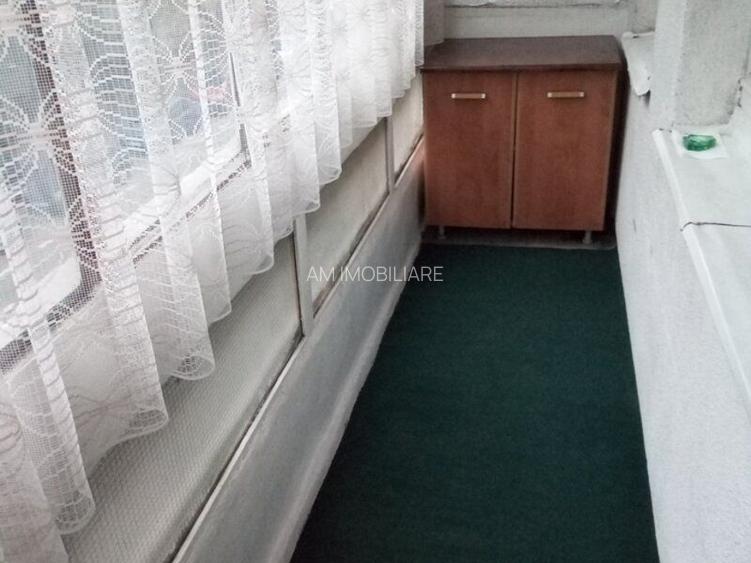 GARSONIERA GORJULUI, BUCATARIE INCHISA, METROU 3 MINUTE, LIBER - 9