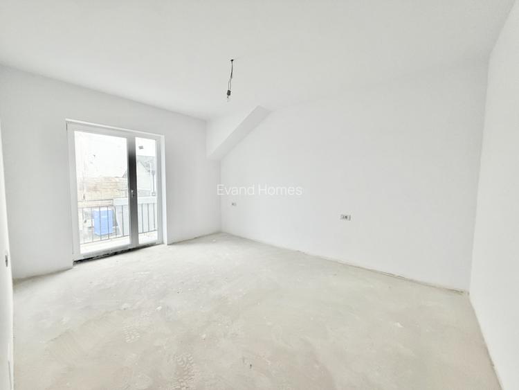 Duplex 4 camere cu toate utilitatile si asfalt - 95 mp utili - Mosnita - 5