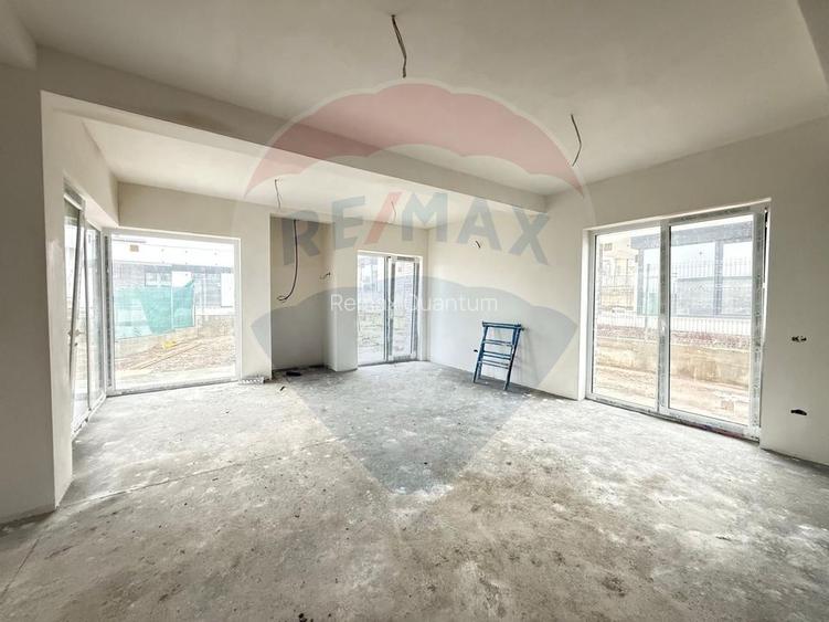 De vânzare casă 5 camere  în zona Dealuri Oradea - 7