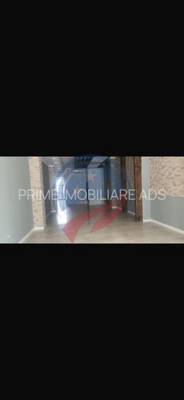 Spatiu comercial ultracentral/ de vanzare/ de inchiriat/ Craiova - 8