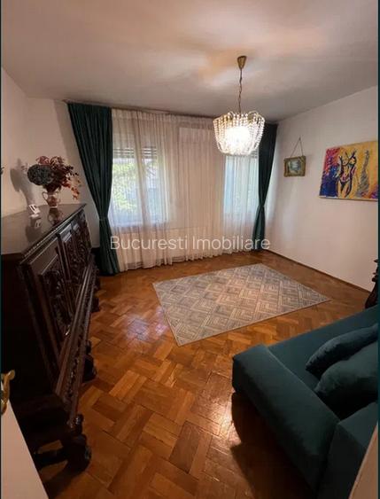 Floreasca,Metrou Stefan cel Mare,Etajul 1/3,Decomandat,CENTRALA PROPRIE,Parcare - 3