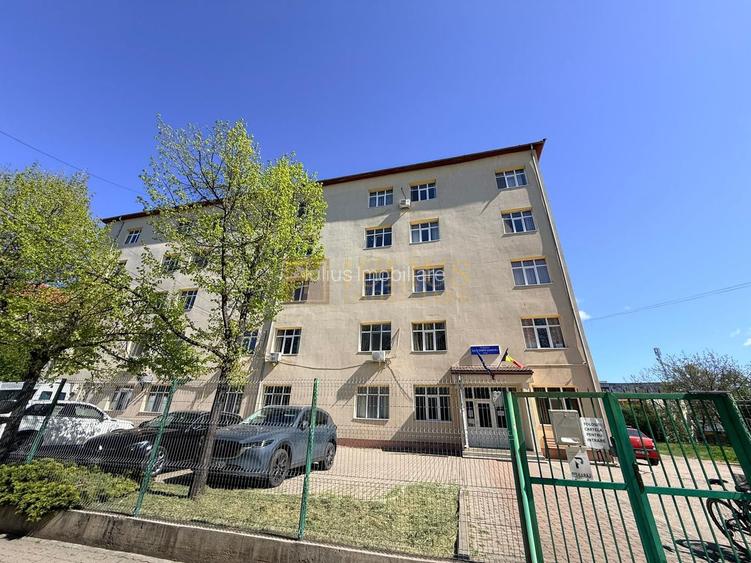 3 camere, Dacia-Circumvalatiunii, vis a vis de Scoala generala nr. 18 - 18