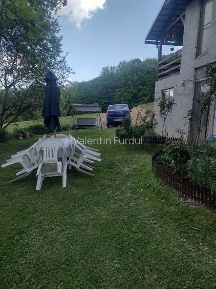 Vand casa & teren, in suprafata de 8000 mp. Rel. la tel. 0741929870. - 3