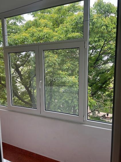 PROPRIETAR vaănd apartament 2 camere,semidecomandat,zona ultracentrală în - 7