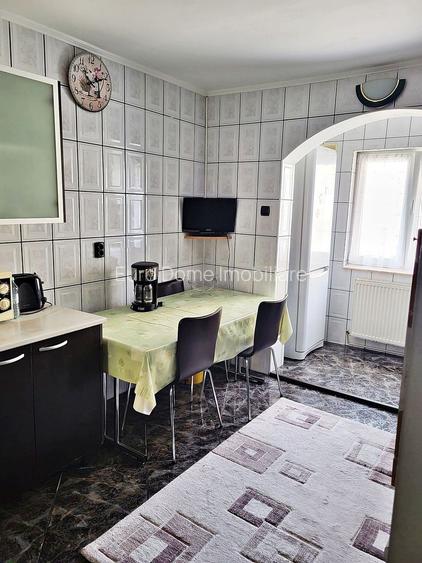 Codlea, apartament 2 camere decomandat, etaj 1, mobilat, 73000 euro - 12