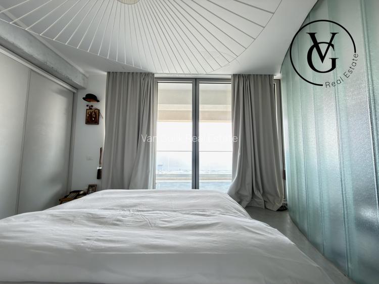 Apartament generos 3 camere- frontal mare - prima linie-parcare - 15