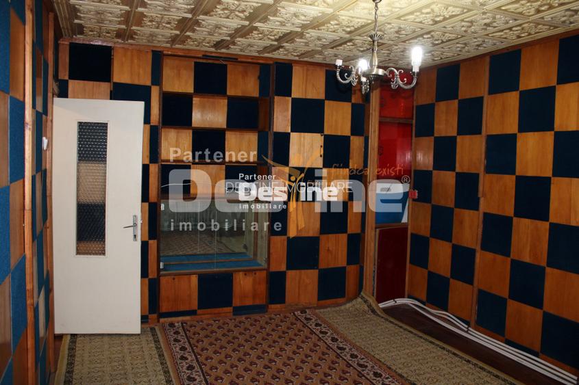 Apartament 3 camere decomandat de 61 mp 2 băi la parter cartier Favorit - Roman - 2