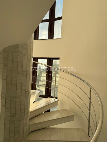 AFACERE LA CHEIE - SPALATORIE AUTO + BIROURI - 24