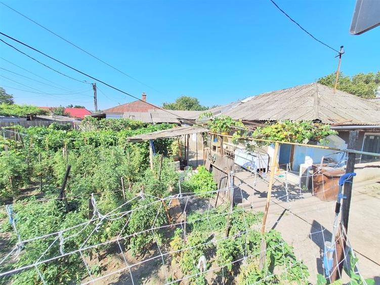 Teren 371 mp curti constructii+casa 5 camere si anexe, zona Izvoare - 22