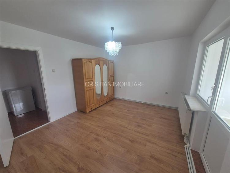 3 camere decomandat, Mobilat, zona GARII - 5