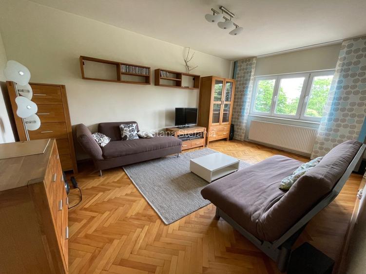 Inchiriez apartament cu 3 camere in zona Spitalului Județean  - 2