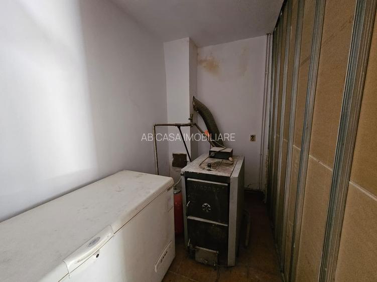 Casă individuală, 6 camere, teren generos, Sânandrei - central, comision 0% - 26