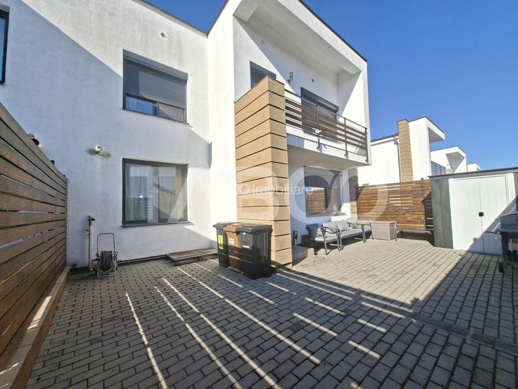 Casa de vanzare in Zavoi cu 3 camere 2 bai curte libera de 50 mp - 3