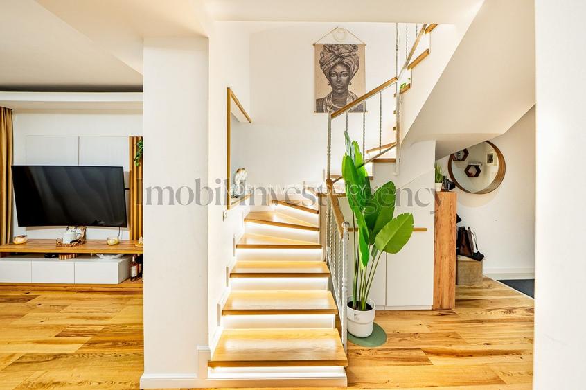 Duplex P+1+M cu grădină proprie, terasă și acces la piscină. - 2