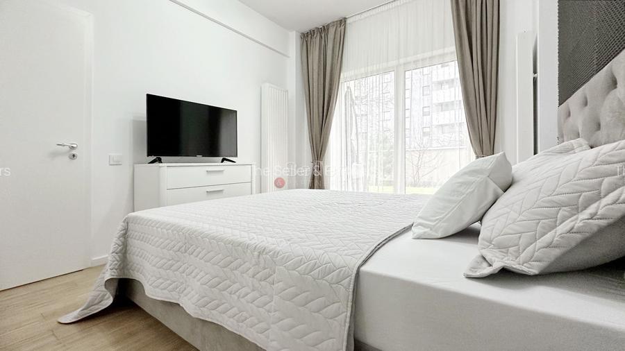 Zona Linistita Terasa Suprafata Generoasa - 11