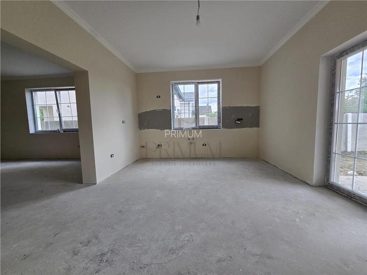 Duplex modern - la asfalt - personalizare interioara - 5