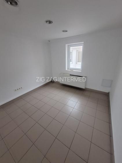 Delfinariu, cladire P+1 , spatiu depozitare 126 mp., curte 463 mp. - 9