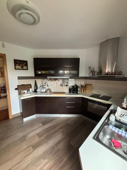 OPORTUNITATE! Casa cu 6 camere,300MP,Teren 1100mp,Finisaje LUX - 10