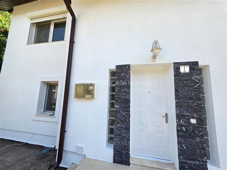 Vila cu piscina - Pipera - 5 camere - 3 bai - 218mp - 900mp teren