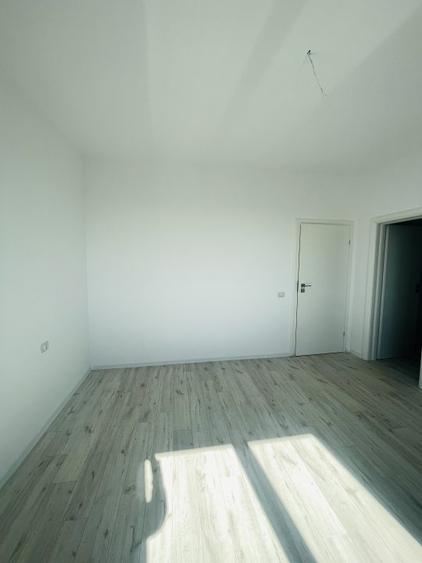CASA INDIVIDUALA PE PARTER, CURTE 510 MP, PARCARE, SOS PIPERA-TUNARI