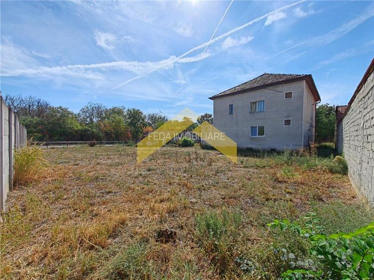 CASA DE VANZARE-SUBCETATE-PE COLT-TEREN 932mp - 3