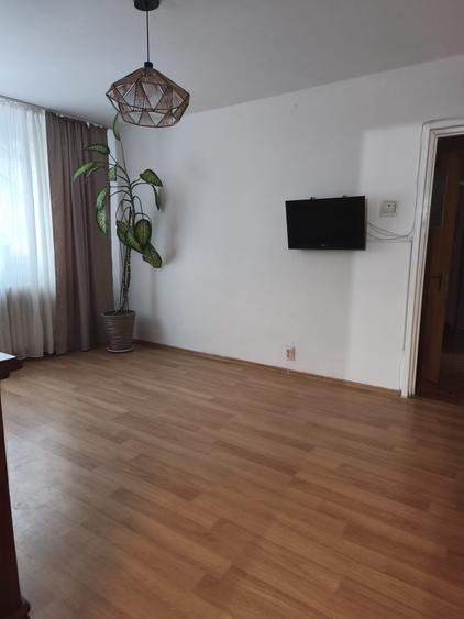 3 camere Drumul Taberei metrou Râul Doamnei