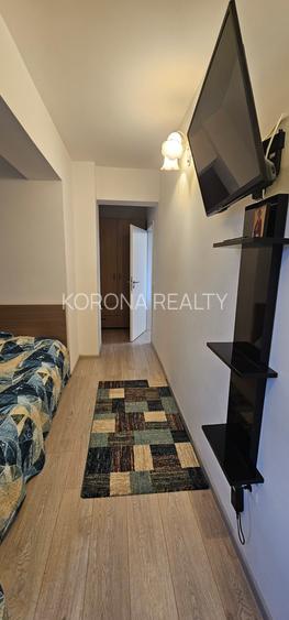 Apartament de vanzare cu 3 camere zona Tractorul bloc nou - 3