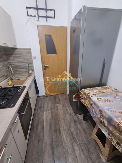 Apartament 2 camere, decomandat, Zonă Centrală - 4