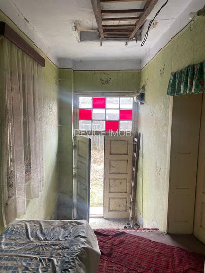 Casa veche cu sura zona linistita - 14