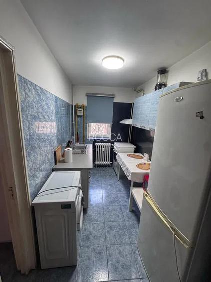 Apartament de 2 camere decomandat – Câmpia Libertății, etaj 5/8, balcon mare - 3