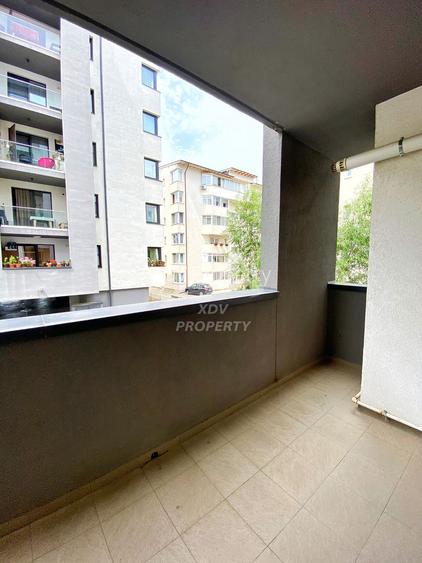 Apartament 4 camere decomandat , 2 bai, 2 balcoane,  90mpu , Parcare - 22