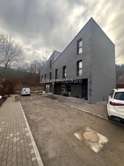 Casa tip duplex cu 5 camere 135mp utili zona Tauti  - 3